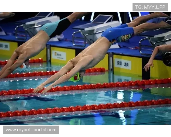 浙江队自由泳接力阵容稳固,何峻毅汪顺潘展乐配合默契 浙江队自由泳接力阵容稳固,何峻毅汪顺潘展乐配合默契