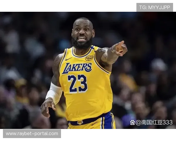 湖人詹姆斯总得分达50834分,距51000分里程碑仅差166分 湖人詹姆斯总得分达50834分,距51000分里程碑仅差166分