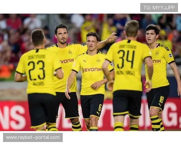 维蒂尼亚点球被库恩神勇扑出,杜埃替补登场2分钟扳回一城 维蒂尼亚点球被库恩神勇扑出,杜埃替补登场2分钟扳回一城